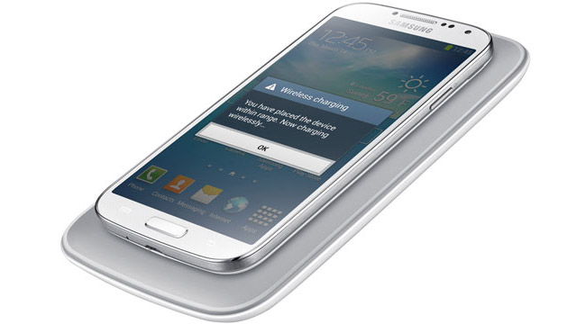 Samsung lanserer trådløs lader for Galaxy S4